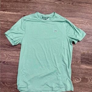 Avalanche Outdoor Supply Company Green Performance T-Shirt Size Medium